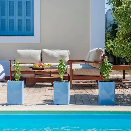 Pyrgo Beachfront, Pool, Chic- Live In Style Villa *