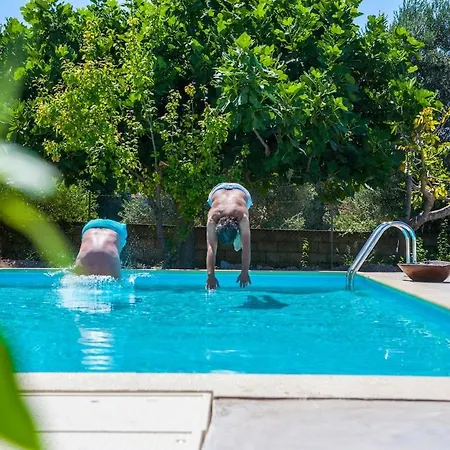 Pyrgo Beachfront, Pool, Chic- Live In Style *