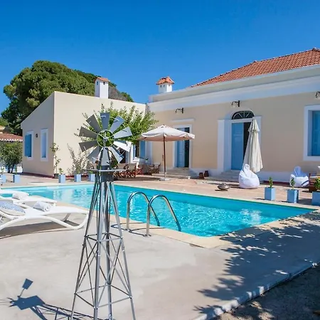 Pyrgo Beachfront, Pool, Chic- Live In Style *